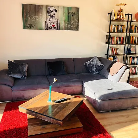 Schoenes Haus Fuer 9 Personen *